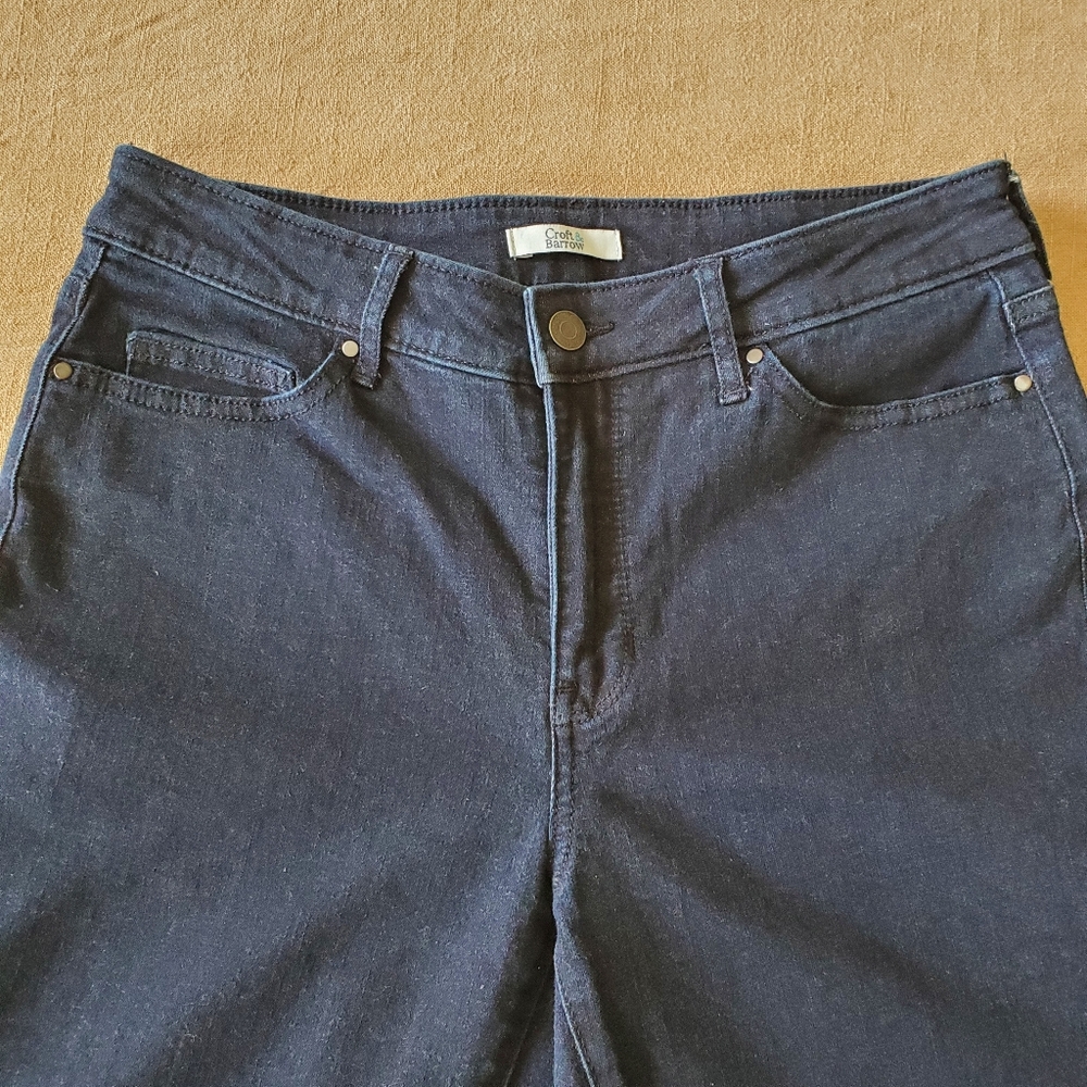 Croft & Barrow Women’s Straight Leg Blue Jean 8 - Picture 5 of 6